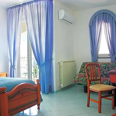Bed and Breakfast La Pergola Del Torchio