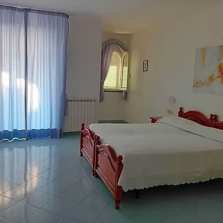 Bed and Breakfast La Pergola Del Torchio Ίσκια