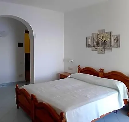 Bed and Breakfast La Pergola Del Torchio Ίσκια