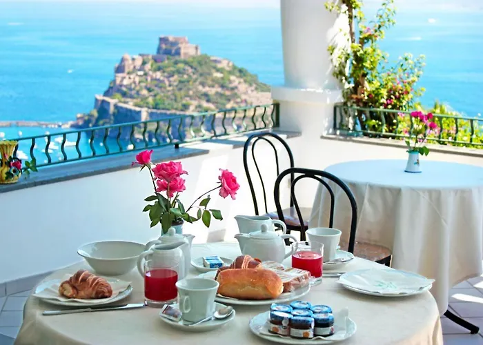 Bed and Breakfast La Pergola Del Torchio 4*